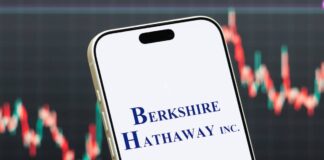 Berkshire’s record cash pile sparks growing pressure