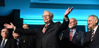 Warren Buffett’s Berkshire makes backdoor SpaceX play