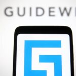 One software leader keeps hiring even as it loses investor favor