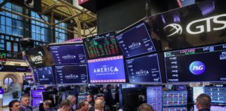 Another veteran analyst doubles down on stock market message
