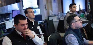 Wells Fargo new S&P 500 target sends investors clear signal