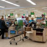 Publix struggles to reverse concerning customer behavior