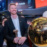 Google traffic wobble sends major signal for sinking Reddit stock
