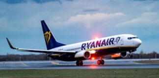 A European low-cost airline keeps insulting Americans