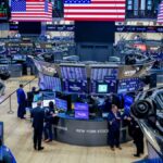 Vivian Tu’s IPO warning lands as SpaceX buyers split by $1,851