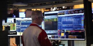 Charles Schwab takes huge gamble on single stock futures